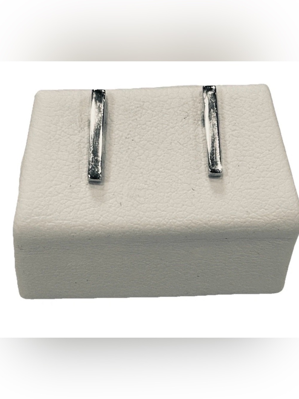 Solid 14k White Gold Bar Simple Earrings Fine Jewelry Celebrity Stylist Curated
